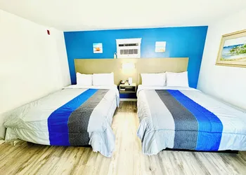 Blue Spruce Motel & Townhouses hotel thumbnail 5