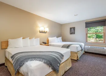 Snow Cap Inn hotel thumbnail 4