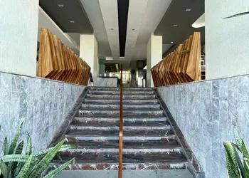 Hotel Royalty hotel thumbnail 2