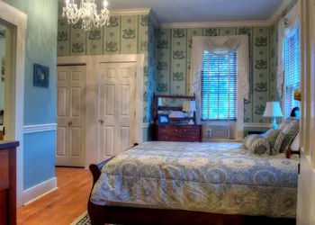 Emma's Bed and Breakfast hotel thumbnail 2