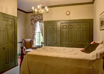 Emma's Bed and Breakfast hotel thumbnail 3