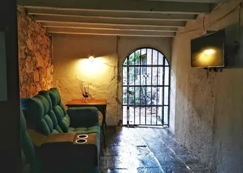 Casa de los Espíritus Alegres By Rotamundos hotel thumbnail 2