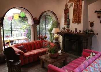 Casa de los Espíritus Alegres By Rotamundos hotel thumbnail 3