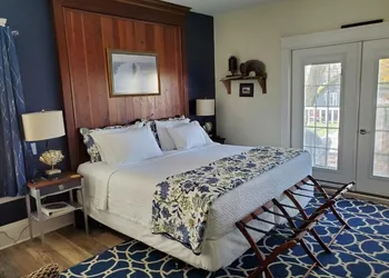 Anchor Inn Boutique Hotel hotel thumbnail 2