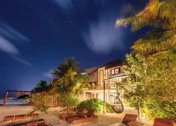Casa Punta Coco & Beach Club hotel thumbnail 4