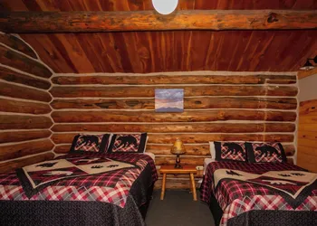 Crooked Creek hotel thumbnail 5