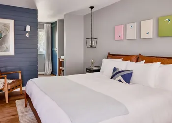 Journey East Hampton hotel thumbnail 6