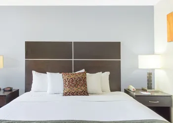 Amerstone Inn & Event Center hotel thumbnail 5