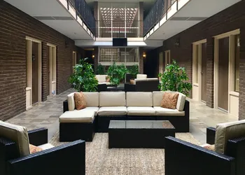 The Stables Inn and Suites hotel thumbnail 3
