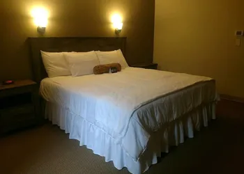 The Stables Inn and Suites hotel thumbnail 7