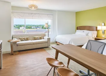 Element by Marriott West Des Moines hotel thumbnail 5