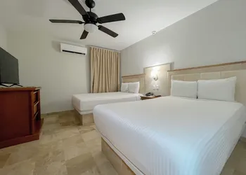 Quality Inn Mazatlan hotel thumbnail 5