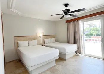 Quality Inn Mazatlan hotel thumbnail 8