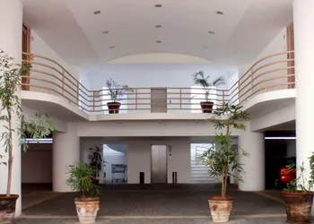 Luxury Condo Romantic Zone-Beach hotel thumbnail 2