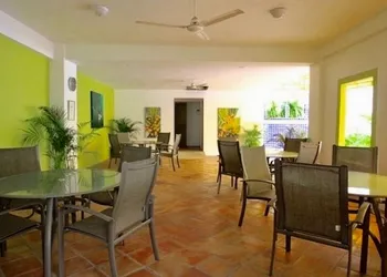 Luxury Condo Romantic Zone-Beach hotel thumbnail 3