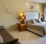 Luxury Condo Romantic Zone-Beach hotel detail image 5