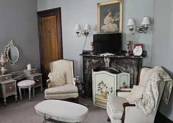1873 Victorian Rose B & B hotel thumbnail 2