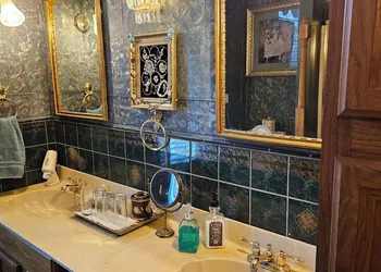 1873 Victorian Rose B & B hotel thumbnail 5