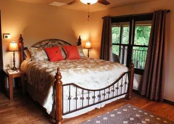 Hidden Meadows B&B hotel thumbnail 2