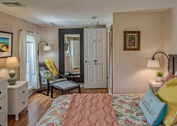 Moonshadow Bed and Breakfast hotel thumbnail 6