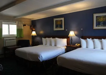 Claremont Motor Lodge hotel thumbnail 4