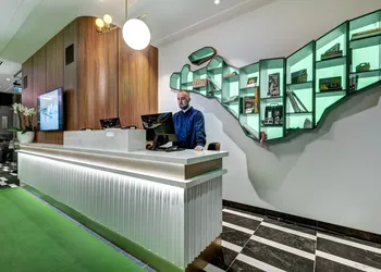 Hotel Uville Montreal hotel thumbnail 2