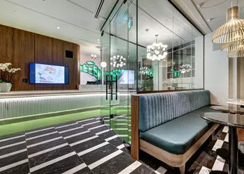 Hotel Uville Montreal hotel thumbnail 4