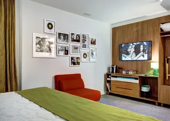 Hotel Uville Montreal hotel thumbnail 6