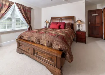 Pleasanton Courtyard B&B hotel thumbnail 7