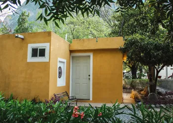 La Posada en el Potrero Chico hotel thumbnail 3