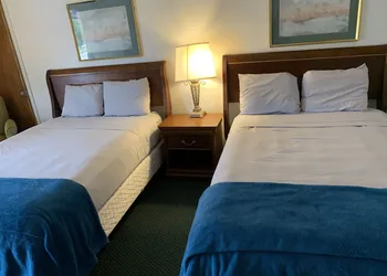 Motel 8 Lake City hotel thumbnail 2