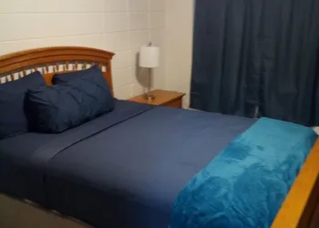 Motel 8 Lake City hotel thumbnail 7