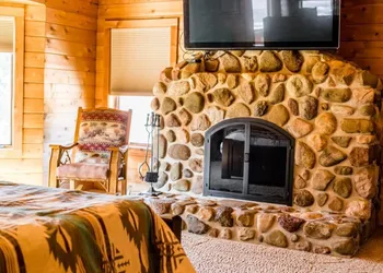 Edenwood Ranch Private SQ MILE hotel thumbnail 3