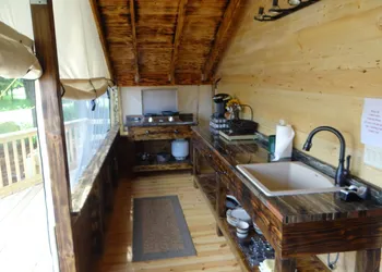 Edenwood Ranch Private SQ MILE hotel thumbnail 8