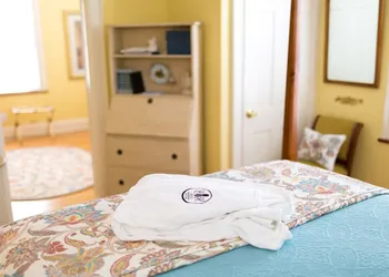 1810 Emerson House Bed & Breakfast - Adults Only hotel thumbnail 5