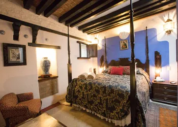 Sanbernabé tres hotel thumbnail 6