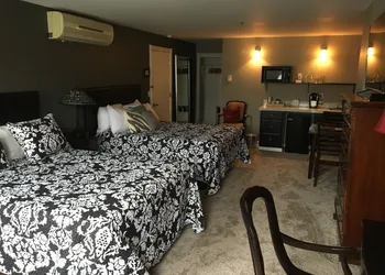 Lodging at the Gaffer Inn hotel thumbnail 4