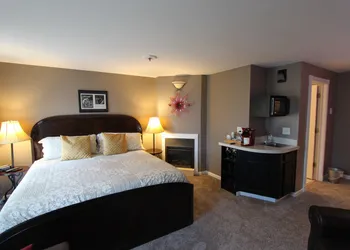 Lodging at the Gaffer Inn hotel thumbnail 7