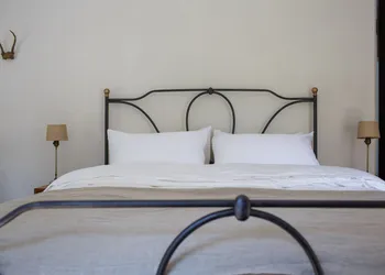 Stonehill's Farmhouse hotel thumbnail 2