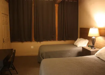 Old School Motel RV hotel thumbnail 4