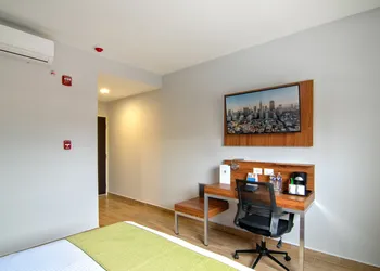 Sleep Inn Queretaro hotel thumbnail 5