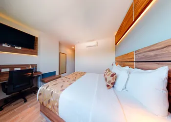 Sleep Inn Queretaro hotel thumbnail 6