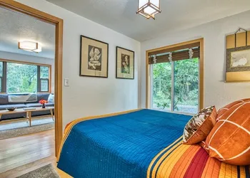 Sehome Garden Inn hotel thumbnail 5