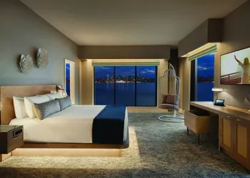 Seaside Hotel North Vancouver hotel thumbnail 4
