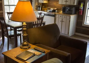 French Camp Bed and Breakfast hotel thumbnail 4