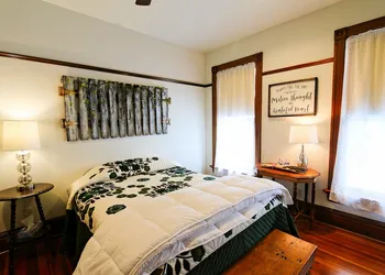 Lavender Fields Inn B&B hotel thumbnail 5