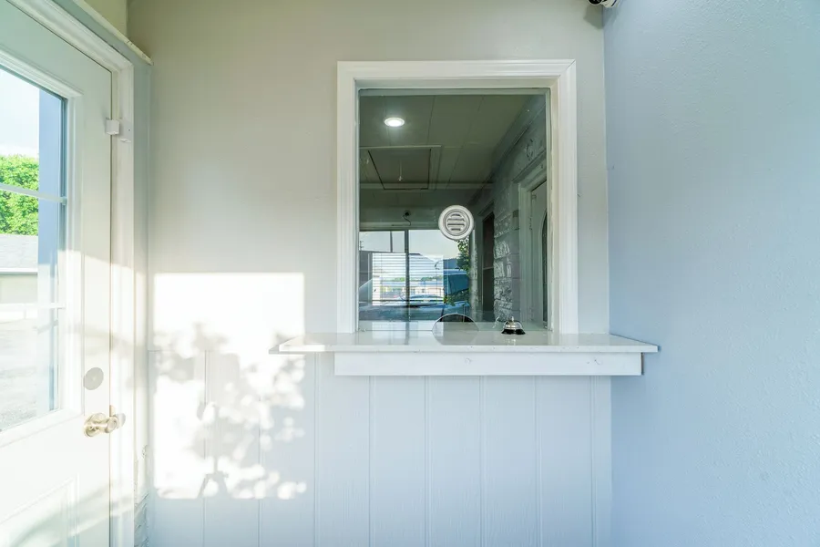 Royal Inn hotel detail image 2
