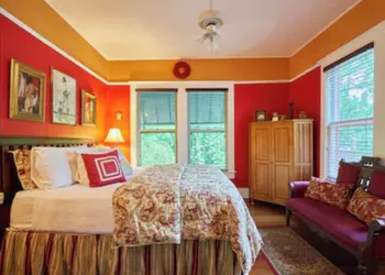 Grady House Bed & Breakfast hotel thumbnail 3