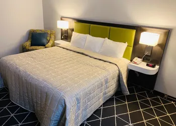 King Hotel hotel thumbnail 8