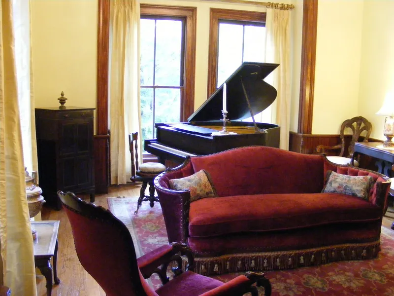 Adair Manor Bed& Breakfast hotel detail image 2